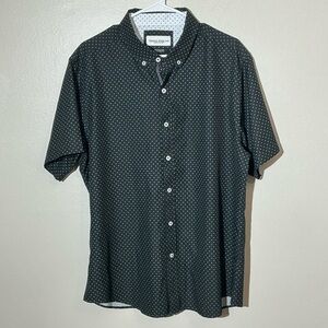 Thomas Sterling Men's XL Black and White Shirt